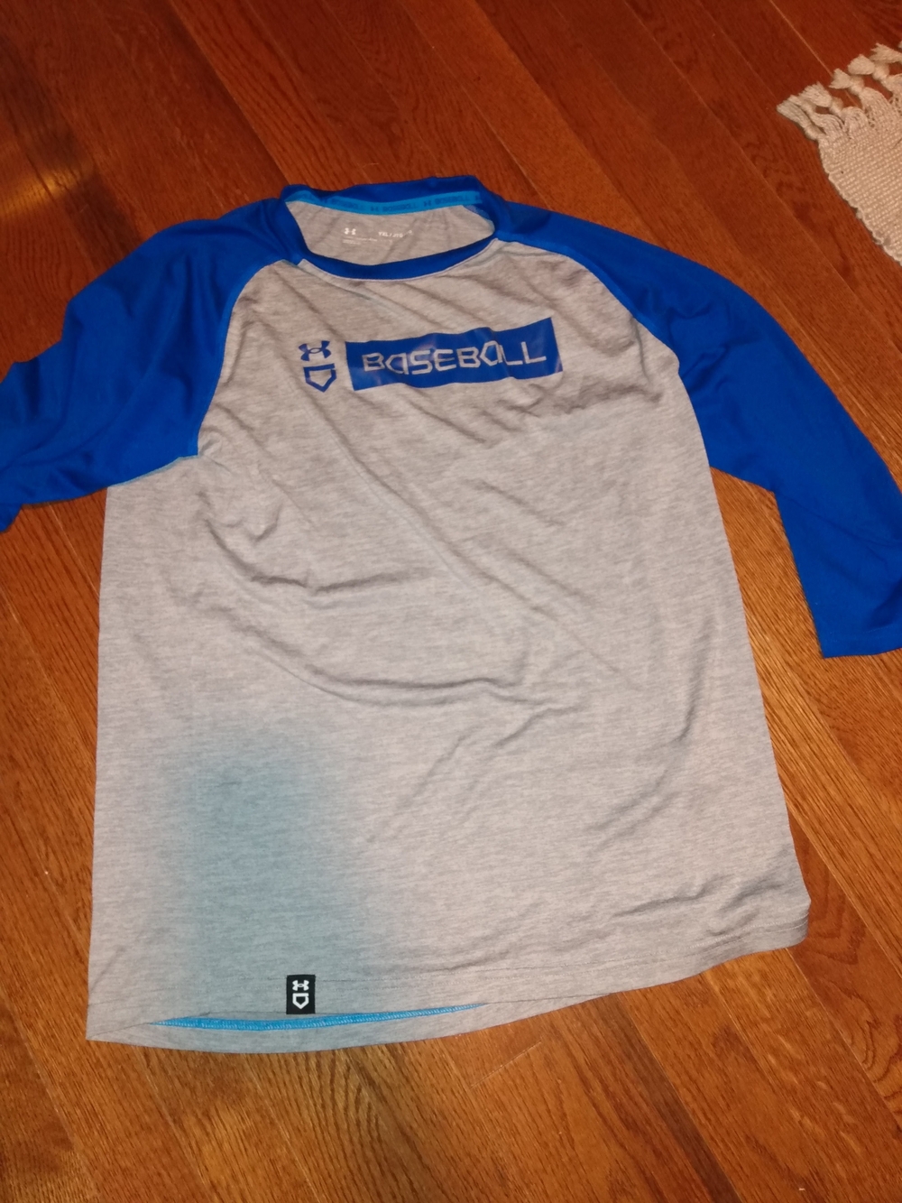 Under Armour Grey and Royal Blue Long Sleeve Baseball Raglan Shirt